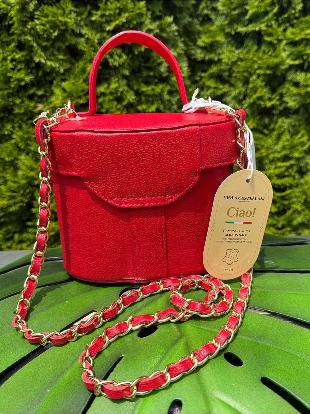 New Viola Castellani Red Leather Top-Handle Crossbody Bag with Gold Chain - Picture 10 of 13